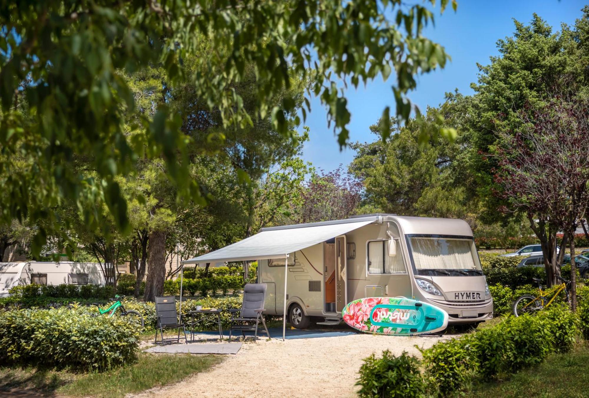 Maistra Camping Vestar Pitches Ровінь Екстер'єр фото